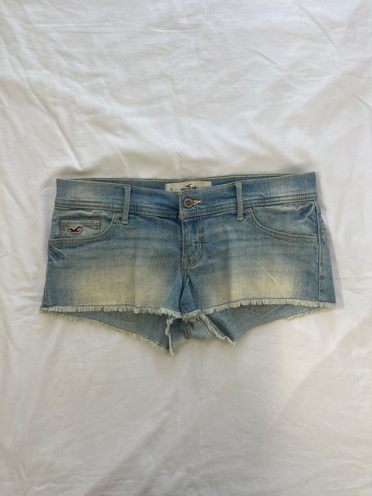 hollister denim mini shorts - 32