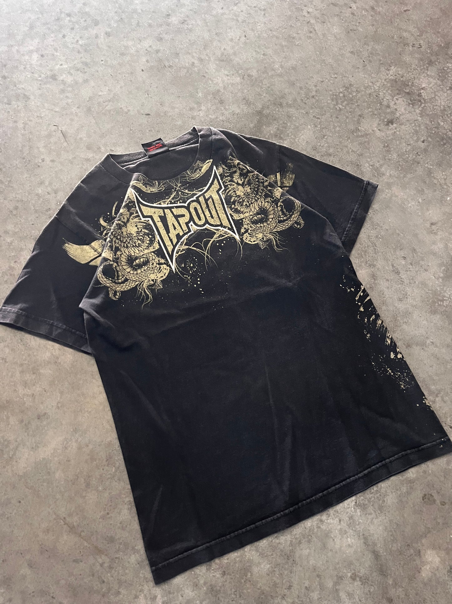 Tapout tee