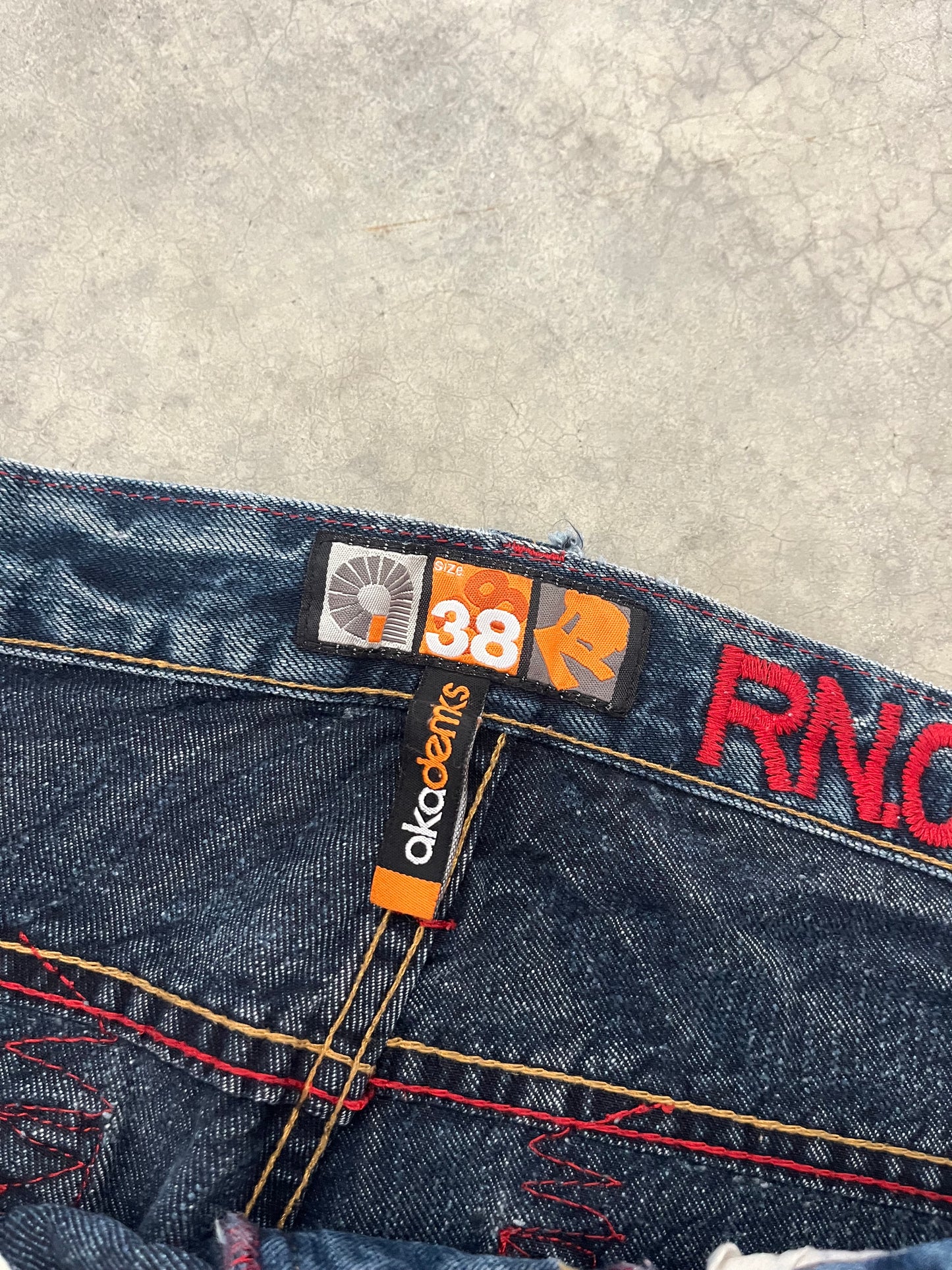 Akademiks jeans - 38