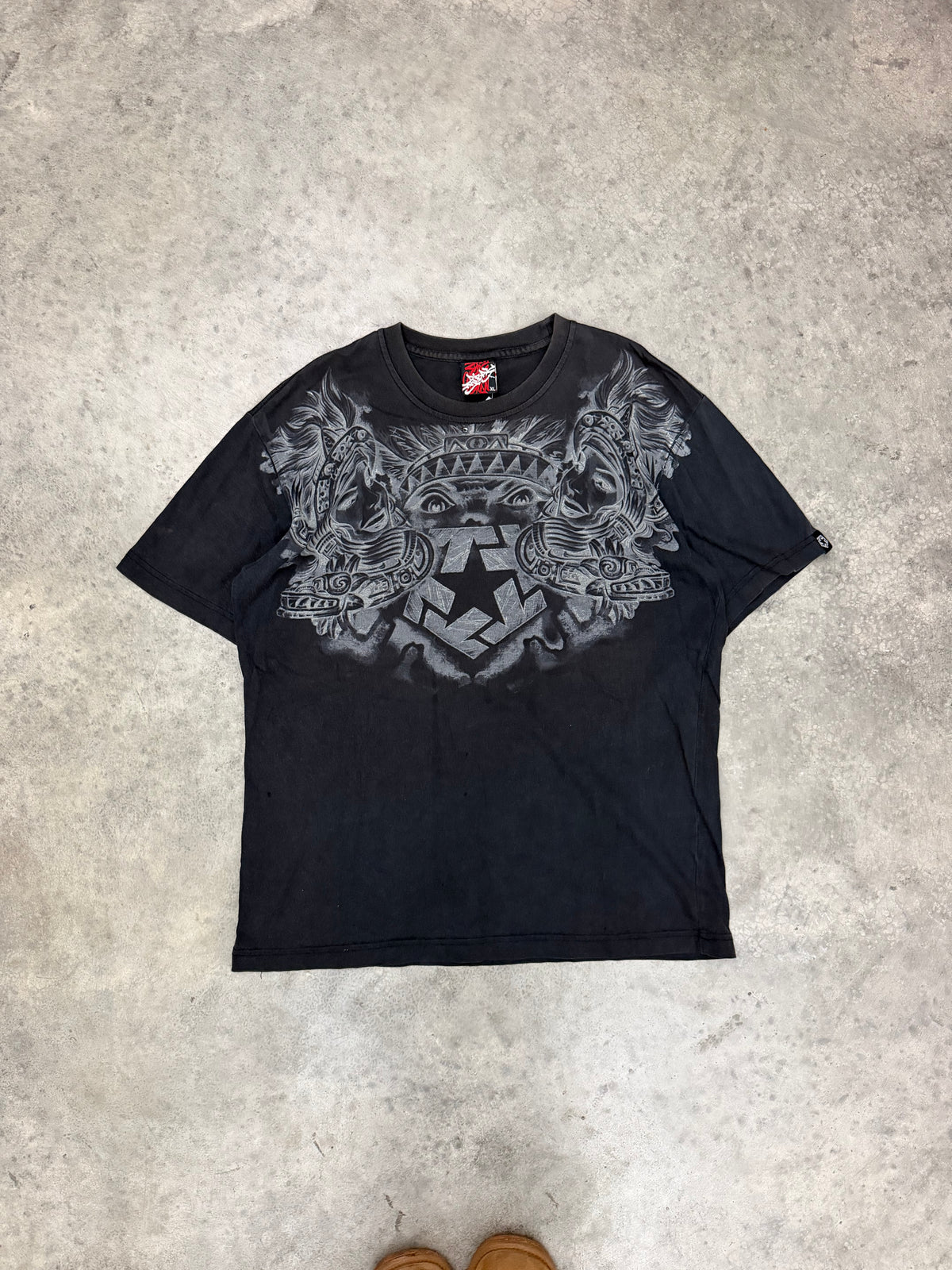 Tribal tee - L