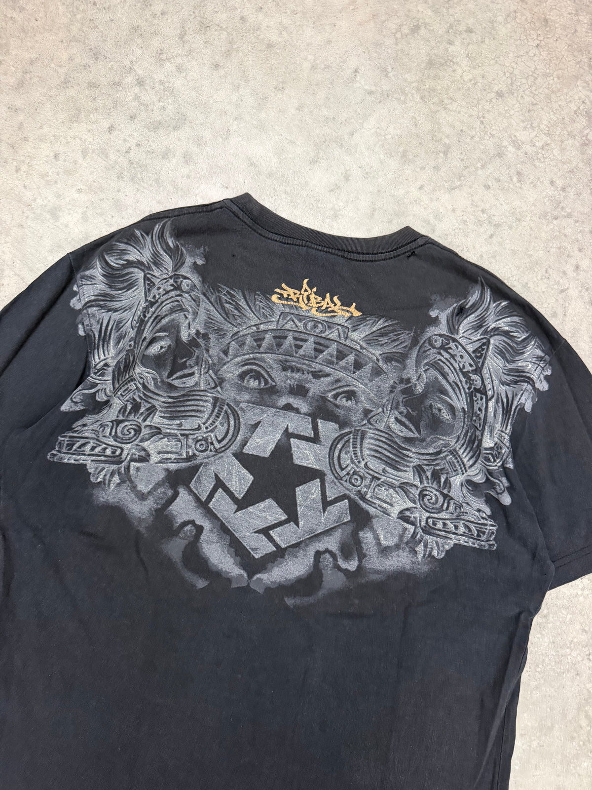 Tribal tee - L